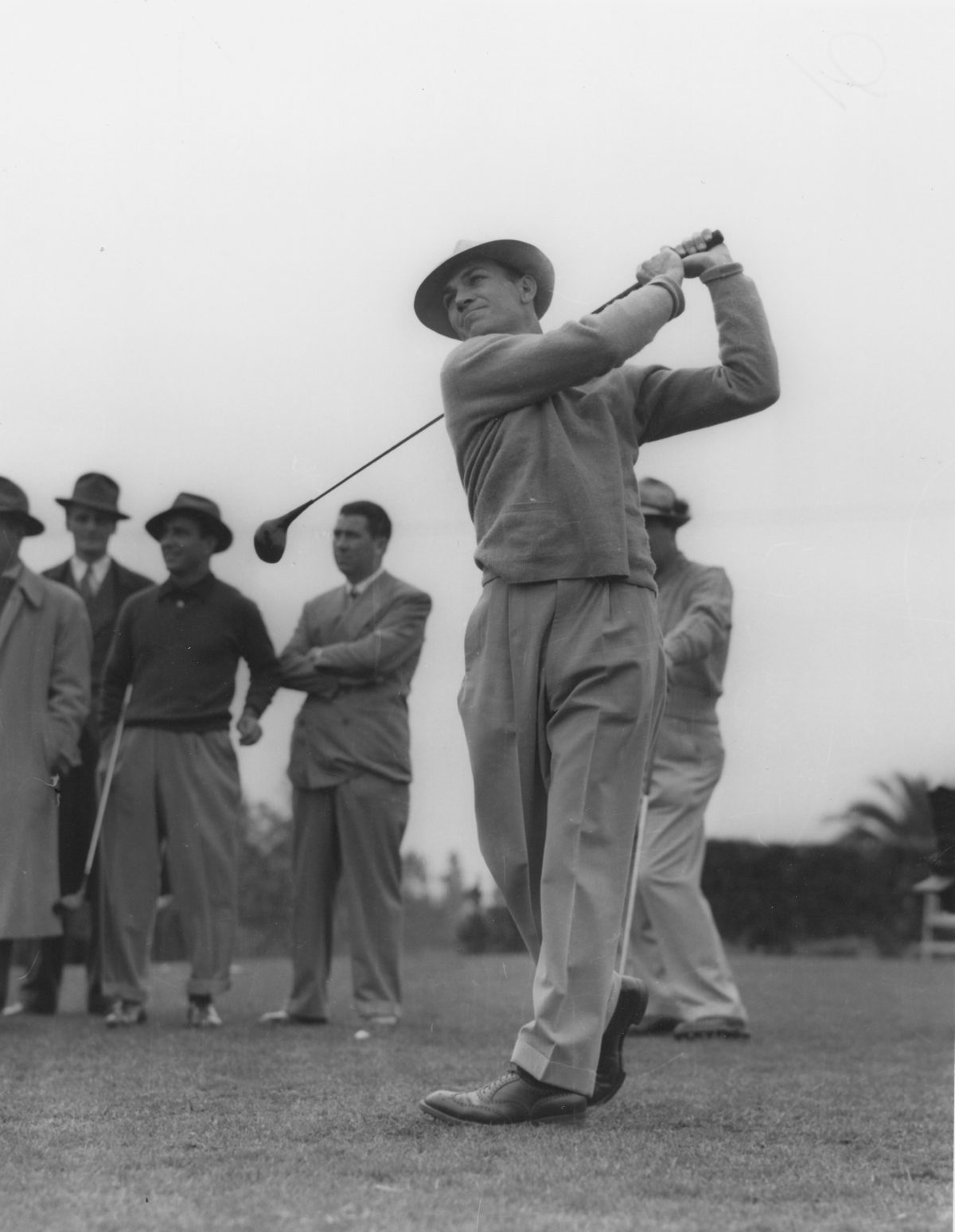 Ben Hogan 1946 LA Open -Snead in background